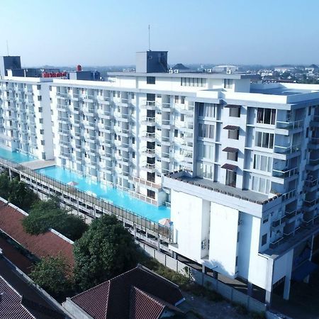 Indoluxe Rent Apartment Maguwo Екстер'єр фото