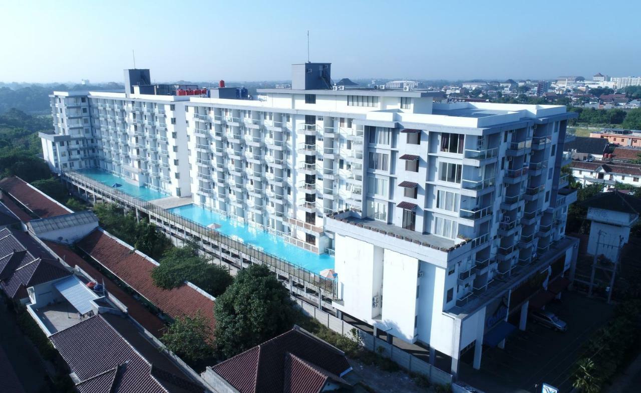 Indoluxe Rent Apartment Maguwo Екстер'єр фото